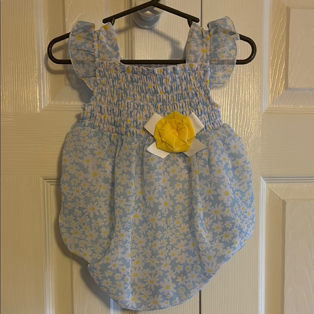 Baby Essentials Smocked Daisy Bubble